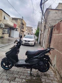 سگنس ياباني نظيفه فقط التريشه اليسرى مكسروه 07718490288