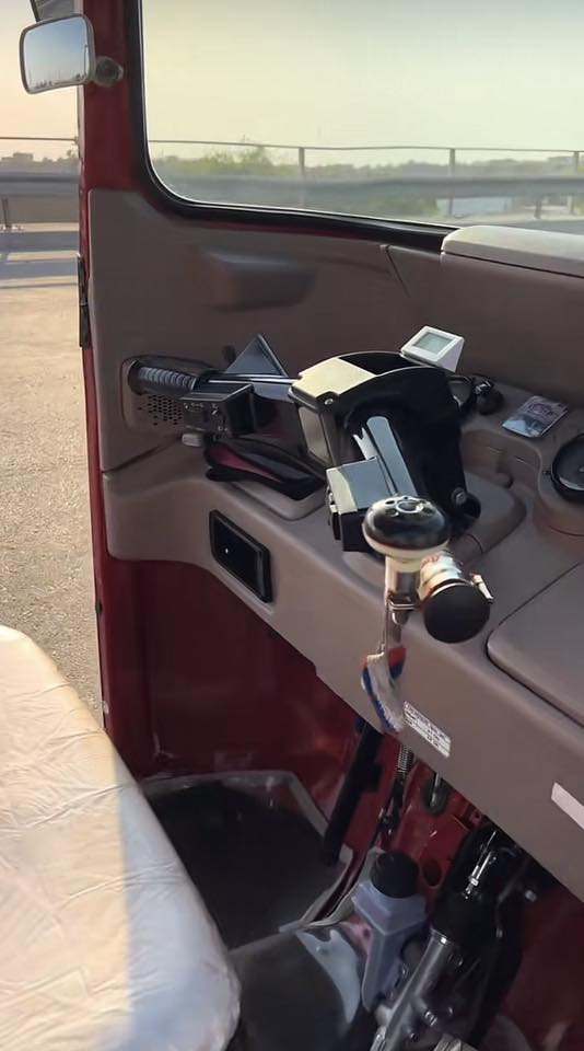 سلام عليكم تكتك موديل 2021البيع  المكان حي ارو السعر 6و250 متوازي علا بيعته الاستفسار ((***********))
