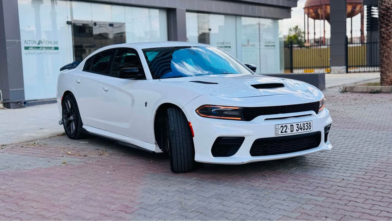 سلام عليكم
dodge charger model 2015  للبيع
گير و محرك و اكسل كلها بلاد و بشرط ممفتوح
محرك 3.6  ٦ سلندر 
🔥عليها كت SRT كامل 
⚡️لايتات ليد  ٧ الوان   
مواصفات شاشه جبيره و  كشن هيتر سماعات Beats 🛑 و يدات شفت ستيرن و دگمه SPORT 🏁بعد مواصفات 
سياره داخلها و خارجها جديد 🆚
بدون صبغ كلين تايتل بونيد اصلي باقي 
محدث SRT
حداديه ١٠٠‎%‎
مكانها كركوك📍 
فحص و هزه و سنويه و رقم جديد ب اسمي 
السعر 209و بي مجال للطيبين  
*********** كركوك, العراق
