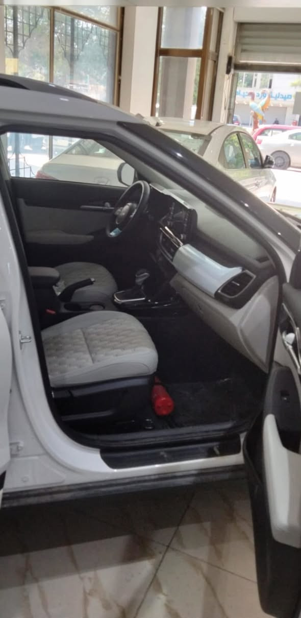 للبيع كيا سبورتج سلتوس مكفوله استلام من الشركه
موديل 2023 محرك 1600 وماشيه 37 الف حقيقي 
مكان السيارة بغداد/ الشعب الاتصال ***********
