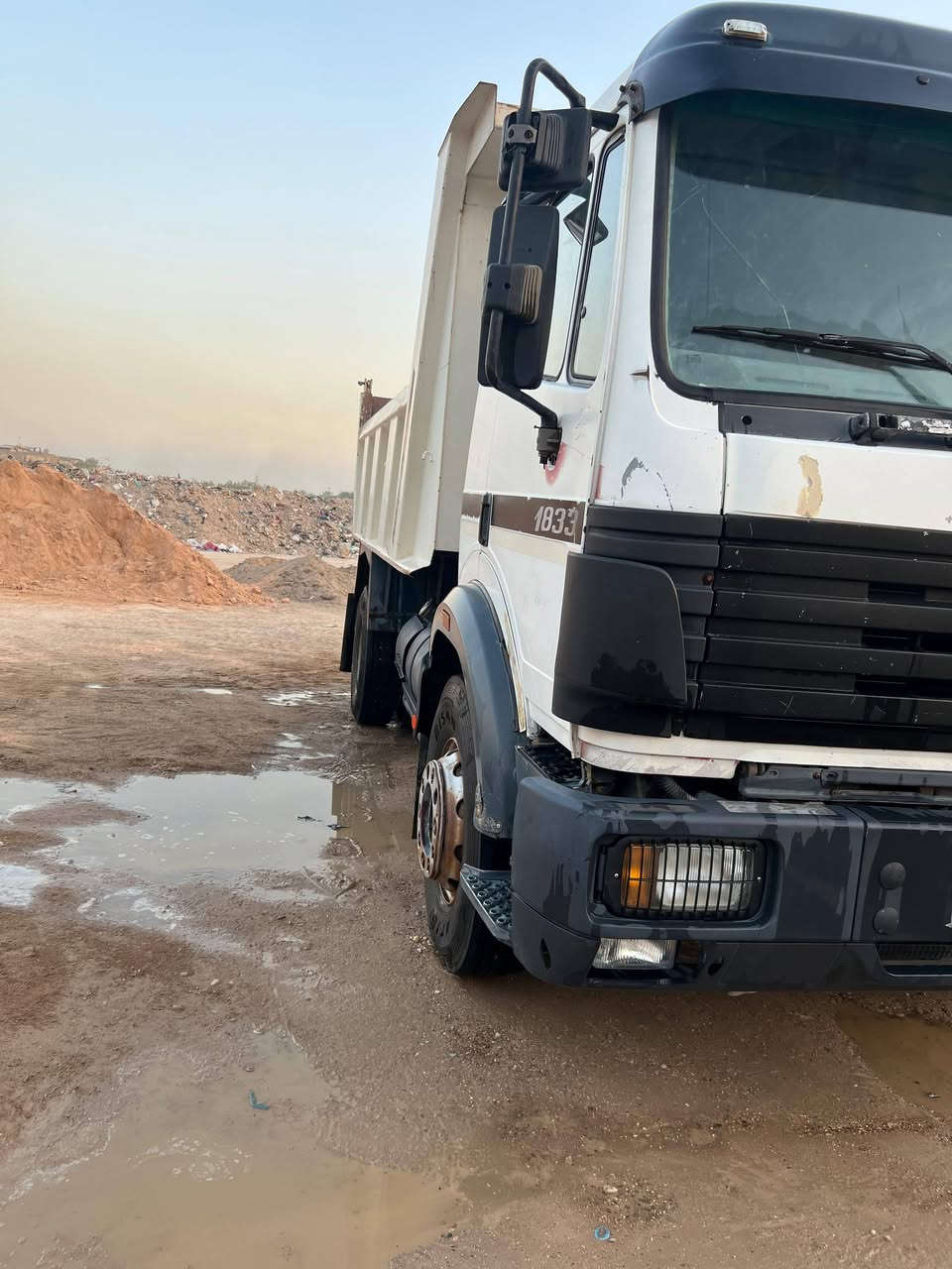 تك للبيع مارسدس  البي قلاب مكينه خير من الله لاتنقيص ولاتبخير كير كهربائي 155 فافون  قماره جوبلس من وره ربطه 
قماره بلاديه شاصي 18 باج بطن دبل شاصي  بدون صبغ لقماره  رقم دياله انكليزي الجديد باسمنه   مكلف ب النشر شراي يتصل ويدلل رقم صاحب السياره  ‏‪0771 123 9339‬‏
