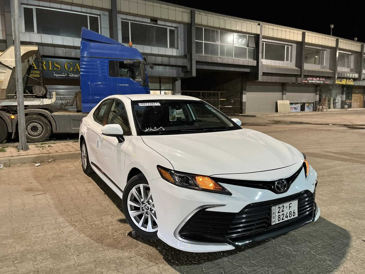 تيوتاا كامري للبيع موديل 21 رقم اربيل تحويل مباشر  سعر184 وبيه مجال بسيط   ضرر السياره جاملغ والباب امبدل بلادي بدون ايرباك الاستفسار اتصال ع رقم او وات ساب ***********
