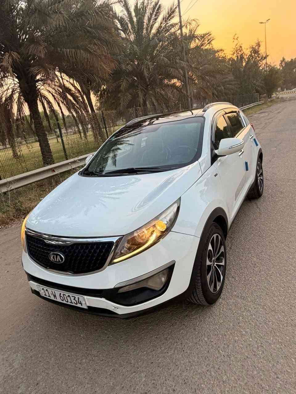السلام عليكم.. سبورتج 2013 خليجي رقم بغداد
السعر ... 137 مجال بسيط

فول مواصفات
محرك 2400 دوووش 
بانوراما 
بصمه تشغيل بصمه ابواب
كشنات تدفى تبريد
مري شفت 
اشاير بالمري
مانع تزحلق 
نضام منحدرات 
هواي مواصفات بعد
كاميرا شاسه تااب
تبريد ثلج 
كشنات نضيفه..
تاير جديد باتري جديد..
السياره مسويلها ادامه شامله..
ارضيه تغليف جلد..

العنوان بغداد.. الأتصال على صاحب الرقم ***********
