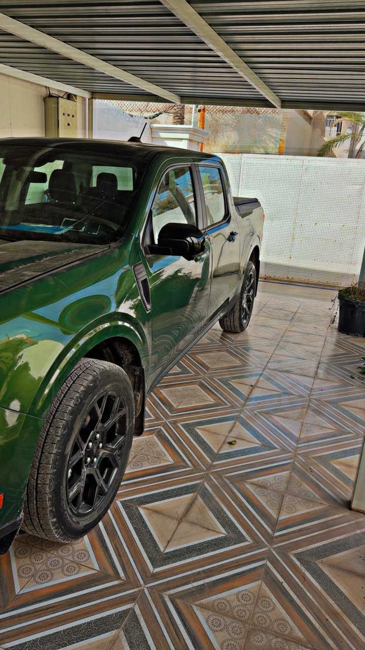 السلام عليكم فورد مافرك ٢٠٢٥ لاريت فول مواصفات اعلى فئة بالمافرك سلايد تو كلر سيارة ولاقطعه تبديل فقط شي بسيط تعديل بالبنيد سياره بحالة الوكاله رقم بغداد سياره باسمي @***********
