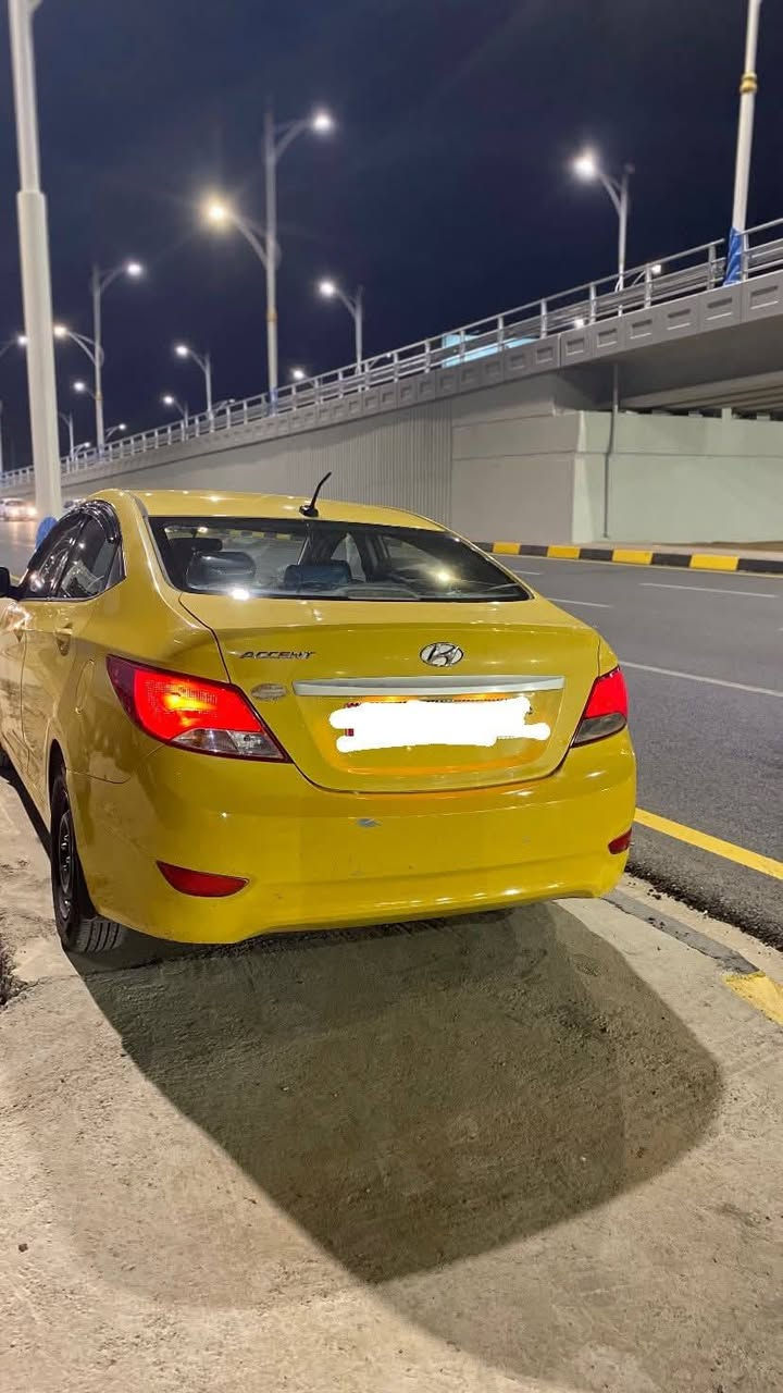 السلام عليكم
اكسنت 2016 للبيع امريكي
مبدل بوند فقط بدون دواخل نهائياً
محرك جي دي اي شرط
كير شرط 
الطخم100٪
سيارة كااملة من كل النواحي
رقم بغداد سنوية 2029 باسمي
***********
مكان السيارة موصل 
السعر 93 بيها مجال قليل
