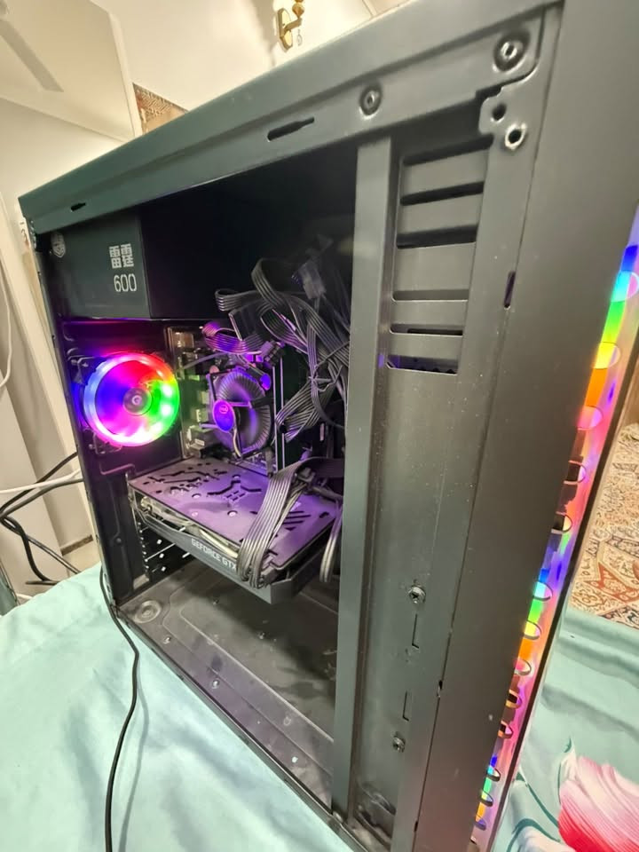 السعر 400 الف  قيمنج Pc للبيع


**إذا كنت صاحب هذا الإعلان وتريد حذفه لأي سبب، رجاءا أرسل رسالة إلى الدعم الفني**