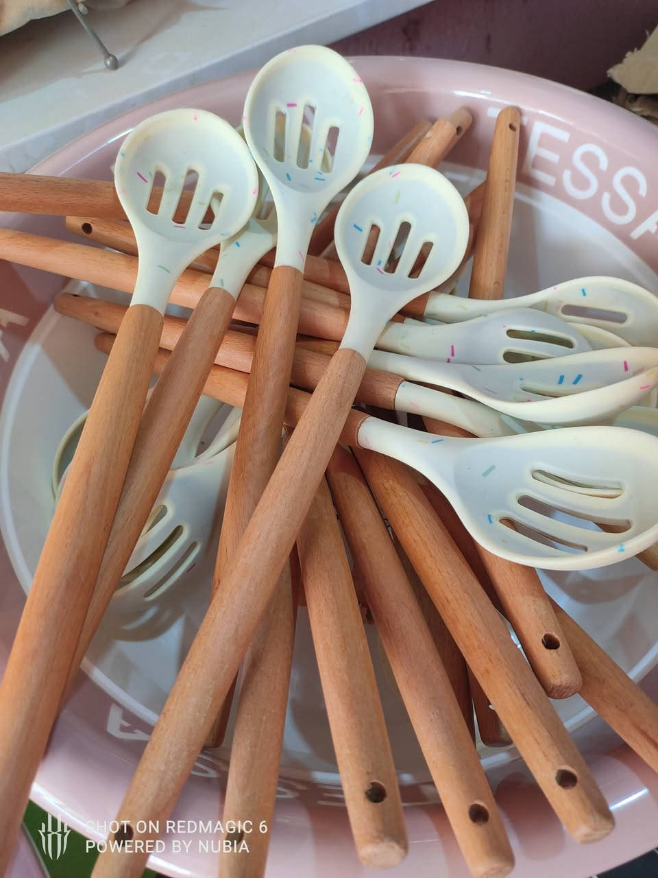 سيلكون بالة غير مستخدم 
القطعة الف دينار
..
يتوفر توصيل
..
متابعة وياكم للبيج كلشي بيه وشوفوا باقي المنشورات 😍 
..
مجمع إسطنبول الدغارة قرب الكراج القديم مقابل


**إذا كنت صاحب هذا الإعلان وتريد حذفه لأي سبب، رجاءا أرسل رسالة إلى الدعم الفني**