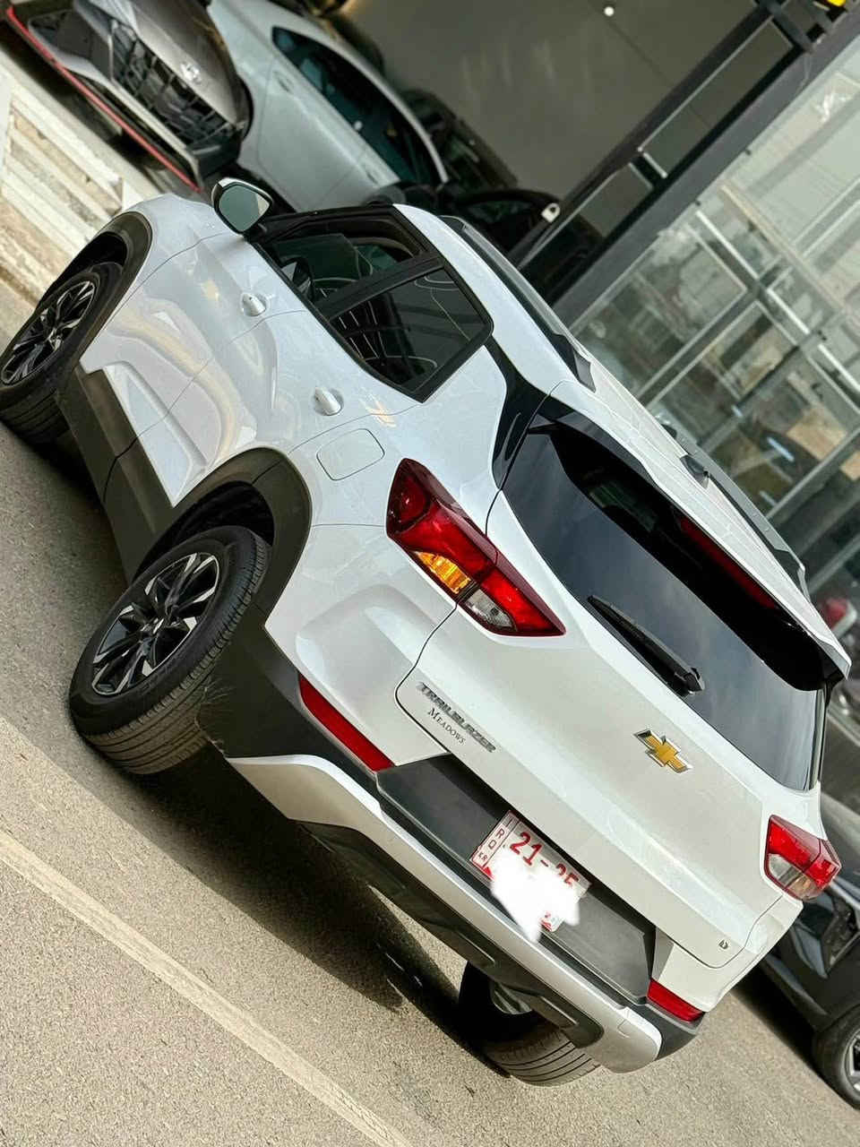 للتواصل : واتساب  ***********

🚗 للبيع: شوفرليت تربلايزر 2023 LT 
📍 مكان السيارة :  موصل 
🛠️ المحرك: 
⚙️ المواصفات:
• بصمه تشغيل بصمه ابواب 
• شاشة كبيرة وكاميرا
• CarPlay و android
• ويلكب كروم 
• تحكمات ستيرن
• أوتو ستوب
• قيادة ذاتية
• تحديد سرعة وتحديد مسار
• رادارات أمامية 
• مثبت سرعة
• مانع انزلاق
هاندبريك بصمة 
• 

⚠️ أضرار السيارة:
• قطعة صبغ وحدة 
بدوووون دواخل 
• ايربك ستيرن 
ماشيه 19 mil فقط 
📌 تفاصيل إضافية:
• السيارة دخول جديد بدون رقم
• تترقم رقم شمالي (دهوك - أربيل - السليمانية)
• لون السيارة ابيض🤍
• الكير والمحرك بحالة ممتازة – شرط الفحص
• صدر وخلف "بلادي"
• الرادار وحجر البيئة والكزوز  كلها أصلية
• السيارة بحالة ممتازة وبدون مصاريف موصل, نينوى
