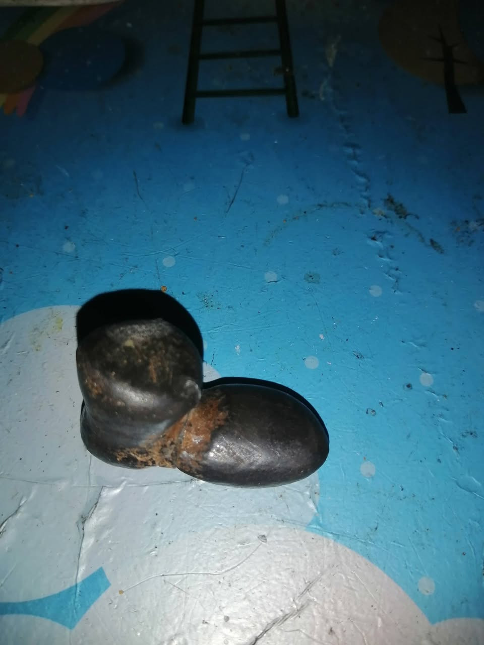 سلام عليكم من رخصت مدير اكروب ذني زنجيل تركي مع سوار مع سوار ثاني قدم صلطان ابيع عنوان كربلاء كلمن وسعرة شراي يخابر *********** ***********
