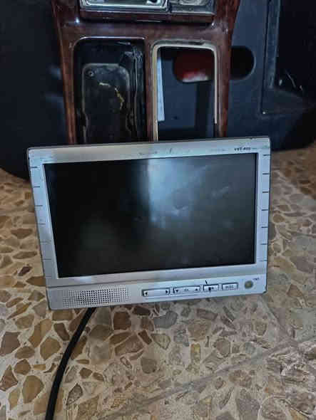 شاشه يابانيه ترهم جميع انواع السيارات تعرض صوره وصوت وكامره بيه مودات كلش حلوه سعره ٣٥ مكاني نجف توصيل ماكو ***********
