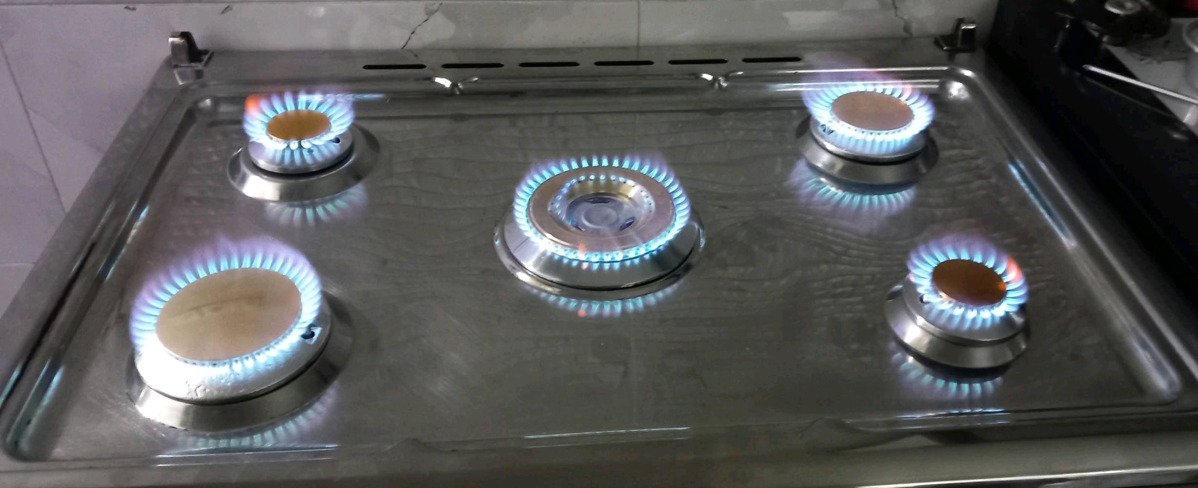 ورشة ابو يوسف تصليح طباخات كافة الأنواع خدمة موقعية داخل بغداد نجيك باب بيتك
***********