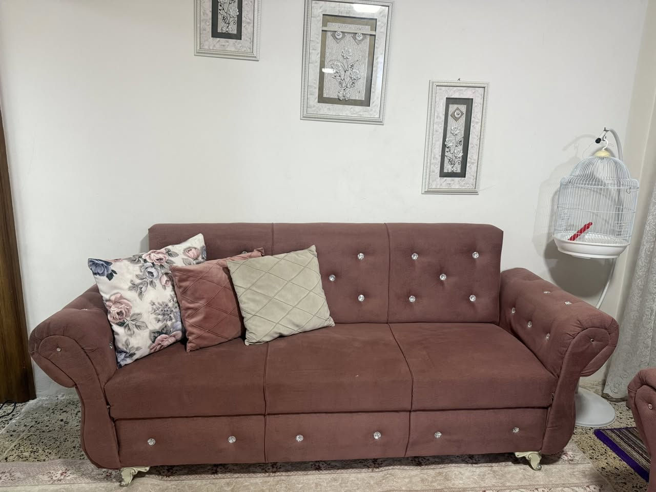 قنفات عدد 2  لبيع شغل درجه اولى توصية بدون اي عيب سعر 175 الف بي مجال مكان كركوك حي واسطي شرط الفحص 
***********
