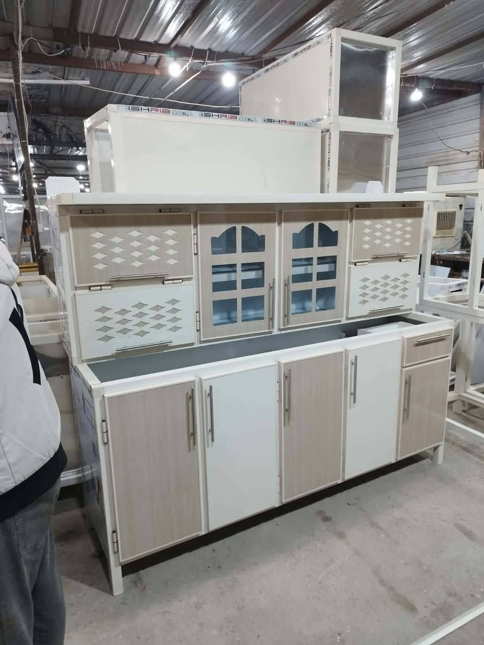 معمل حي الجامعه  اعمال الألمنيوم لعمل المطابخ والمحجرات والأبواب والشبابيك واستبدال القديم بل جديد مع فرق وتعمير القديم
رقم الهاتف ***********
العنوان السايدين  حي الجامعه عمارة, ميسان
