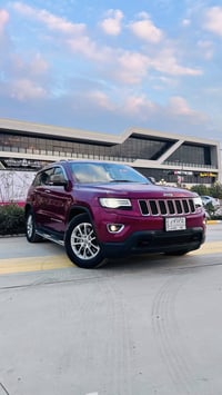 جراند شيروكي • ٢٠١٤ • بدون صبغ