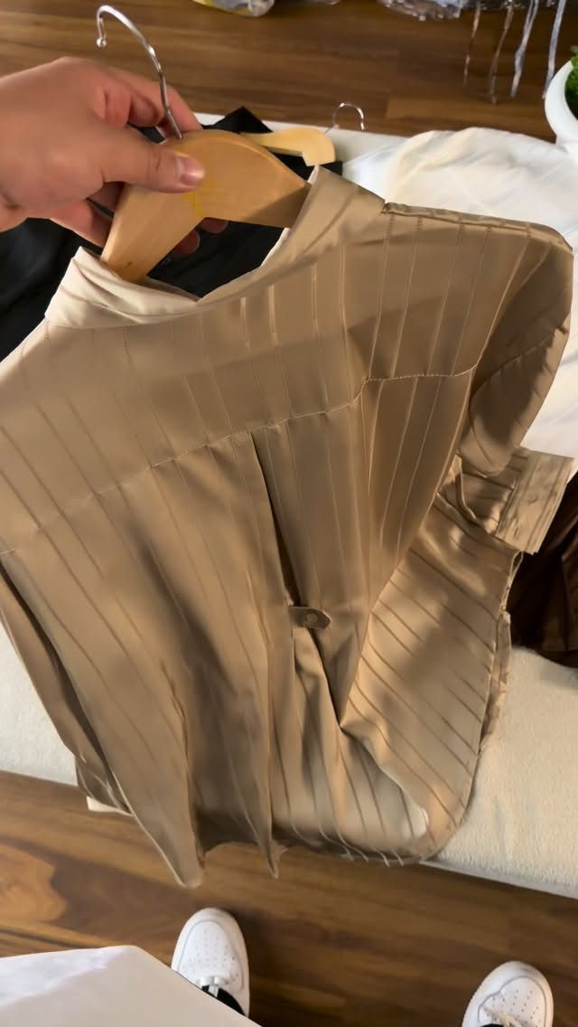 هاذا اخر تكرار بالقميص الجكر ولخامة اعلى كوالتي ✨
تفاصيل ولسعر والوان داخل الفديو 🫂


**إذا كنت صاحب هذا الإعلان وتريد حذفه لأي سبب، رجاءا أرسل رسالة إلى الدعم الفني**
