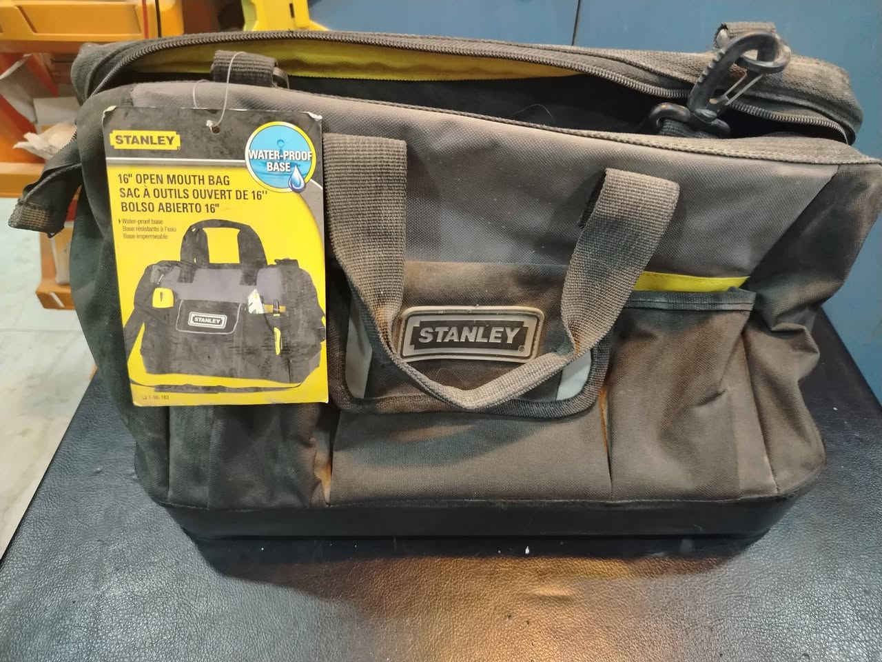 🟡 مجموعة حقائب 👜

🟡 للتواصل واتساب فقط :***********

🟡 يوجد توصيل لكافة محافظات العراق 🚗
