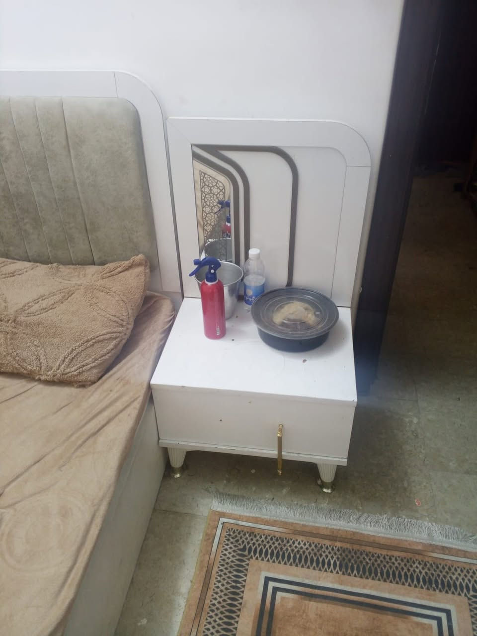 غرفه تركيه نضيفه سعرها ٤٠٠وبيه مجال مكان بغداد


**إذا كنت صاحب هذا الإعلان وتريد حذفه لأي سبب، رجاءا أرسل رسالة إلى الدعم الفني**