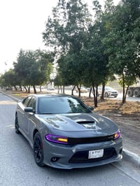 جارجر GT 2019   السياره بيها فقط جاملغ مبدل بدون دواخل السياره  ماشيه ...