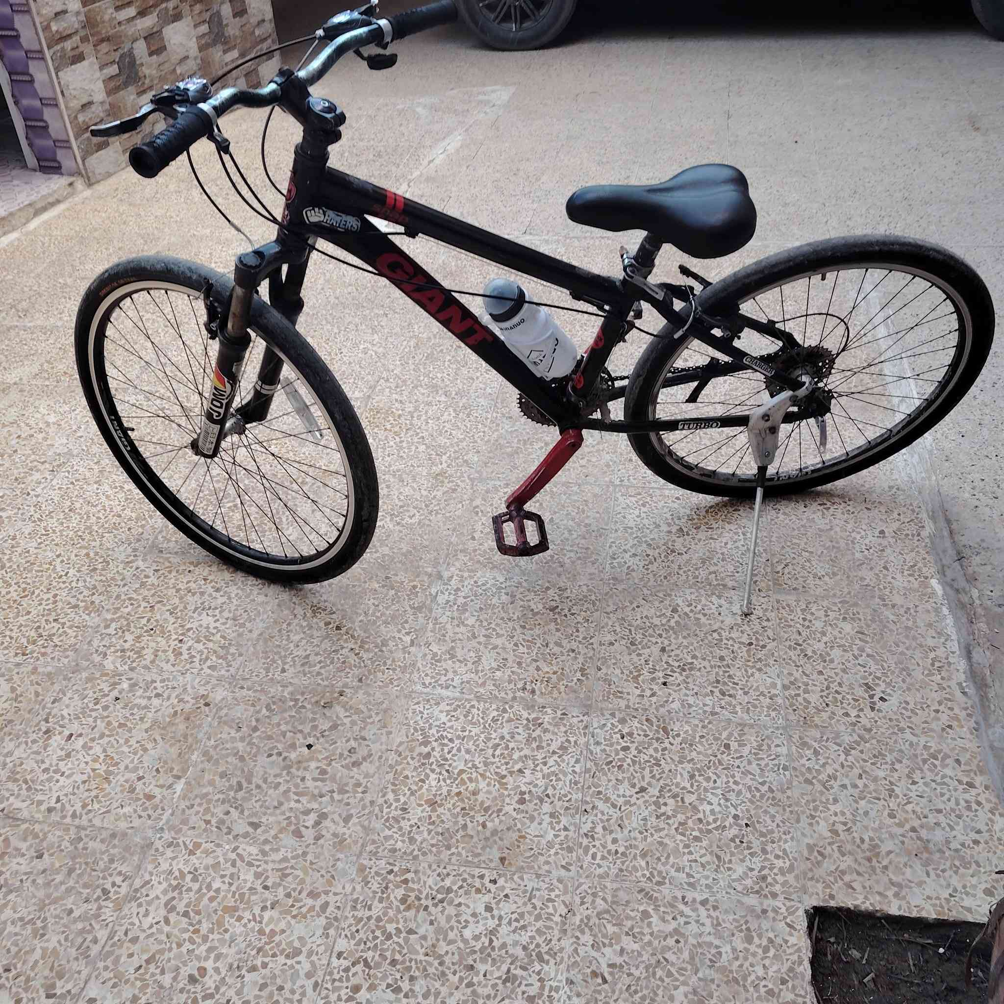 باسكل شركة جينت ماركة الباسكل كامل اي نقص مابي كير فقاس ورا7 وكدام ٣ دبل شغال بريكات شيمانو الويل مالو ختم جينت مستعجل بيع ول الاتصال هاذة الرقم *********** السعر 160 بي مجال بسيط
