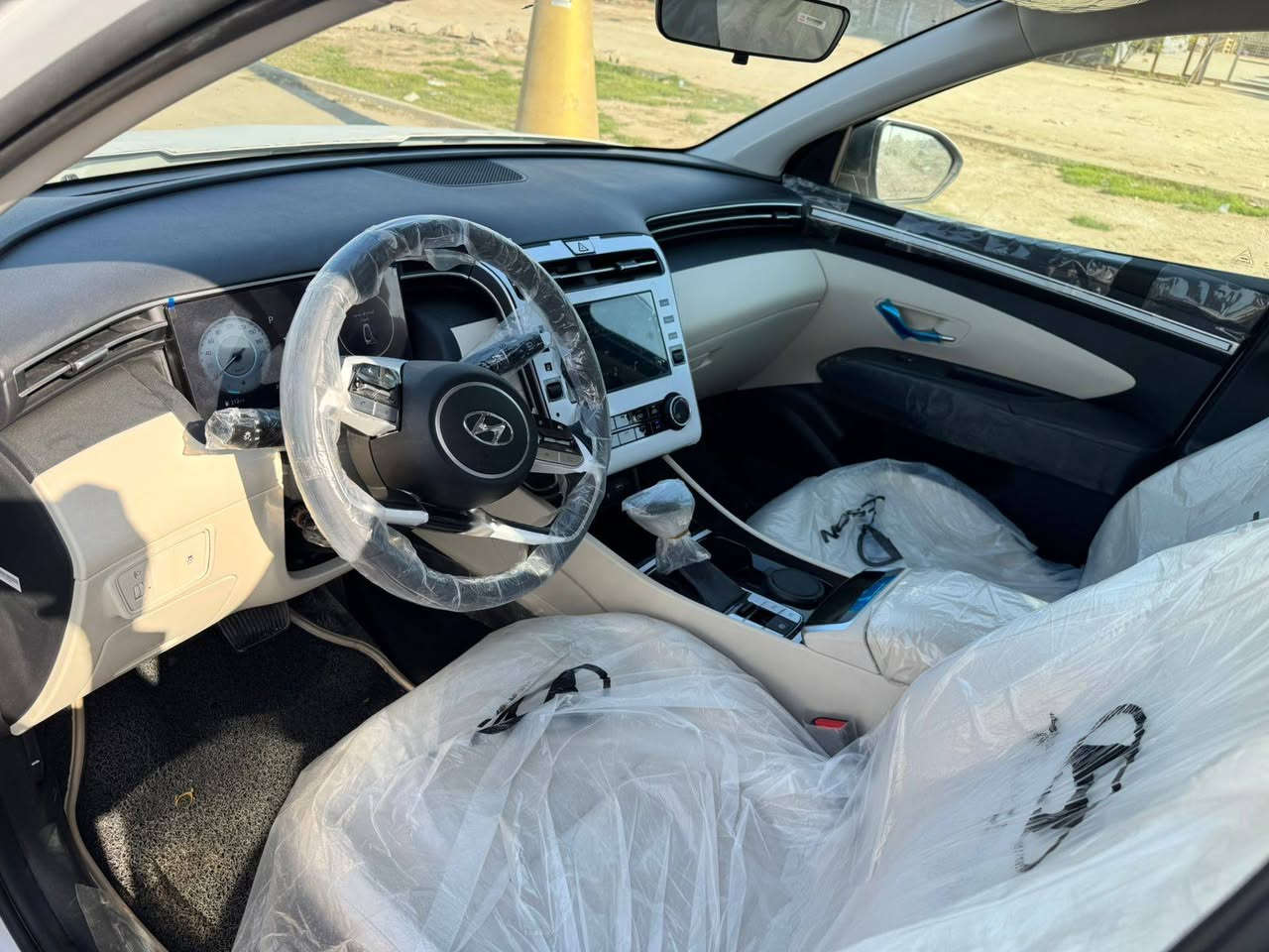 توسان خليجي 2024
زيرو زيرو لزكات الشركه والنايلون والفابلون بعده بيها وين متريد تفحص افحص كفاله من كلشي حتى عداد المشي مكفول 

ماشيه 2 الف  فول مواصفات عدا البنوراما 

 بصمه / كشنات  كهرباء/ بصمه ابواب / مري شفط / شاحن / بردات / تشغيل عن بعد / 

رقم بغداد بإسمي 
 
العنوان بابل المركز للاستفسار 

***********
