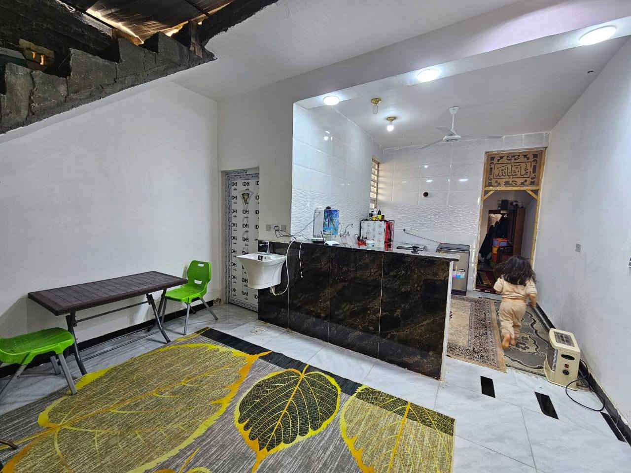 مشتمل 5*20 للبيع في الدبية الثالثة 
طابق واحد بناء ٢٥
للاستفسار أكثر اتصل *********** واتساب
