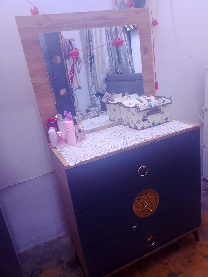 غرفه نوم تركيه جديده ماخذتهه ب650 اريدهه ب500 المكان  بغداد الكرخ ‭***********
