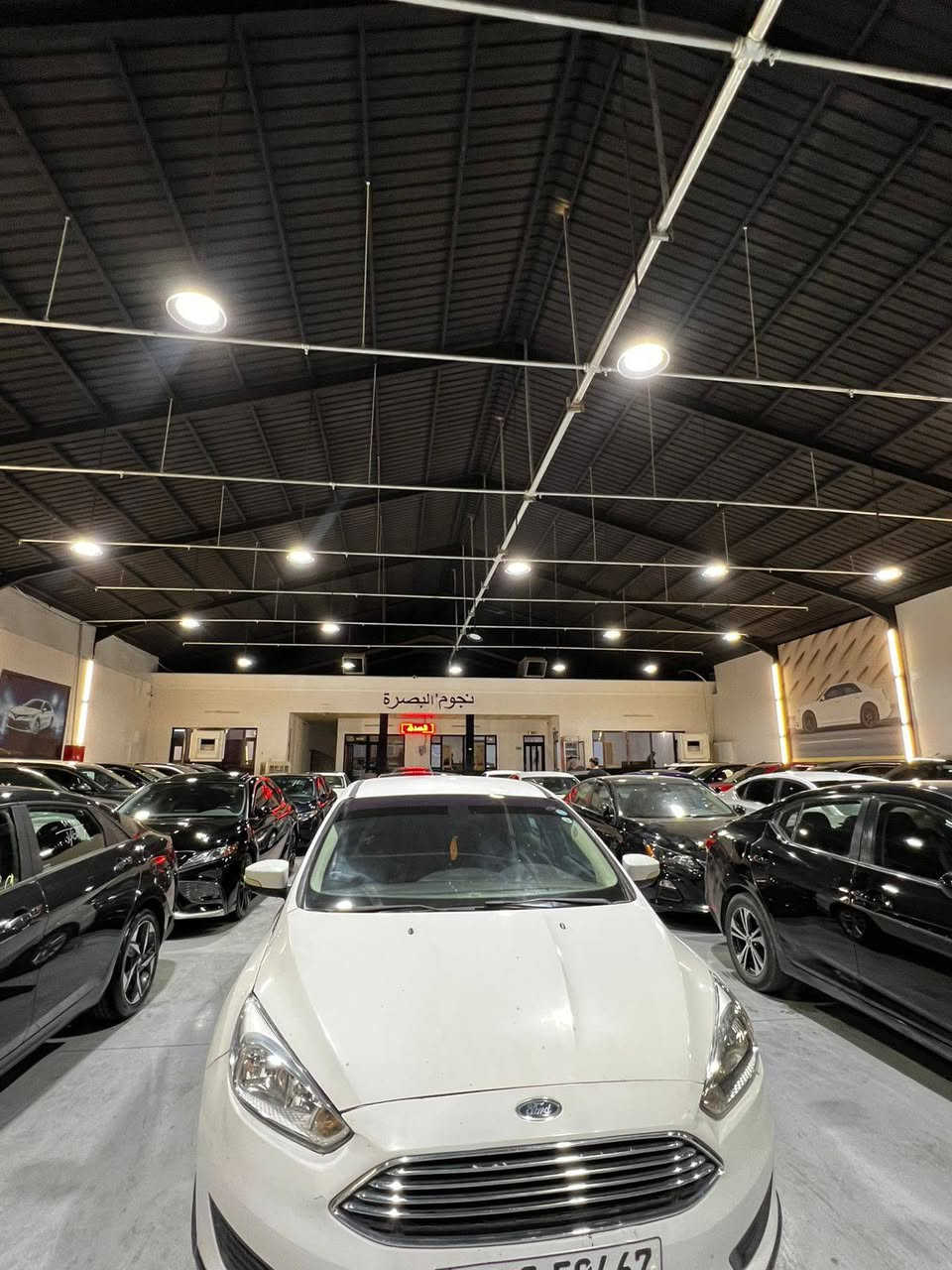 ماشاء الله
SE2017
ماشي فقط 112الف
كلشي جديد
بأسمي سياره 
سونار هم موجود 
بنيت كلير أمريكي بدون داخل بدون ايرباك
محرك و گير بشرط 
مكان سياره اربيل
سعر 98ورقه
***********
