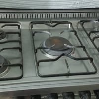 وبركاته 🖐️ طباخ للبيع شغال فرن وعيون وجداحه نضيف حيل 💯💯 للاستفسار خاص ...