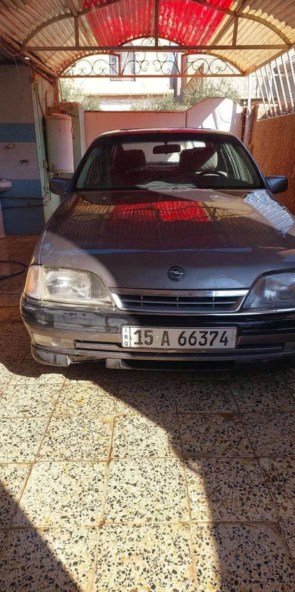 السلام عليكم ورحمة الله 
اوبل أوميكا للبيع 
موديل ١٩٩٢ 
محرك ٢٠٠٠ جديد 
رقم انبار
كهربائيات شغالة
صدرها طوبه
غرفتها جديده
رقمهاا دولي 
تحويل مباشر 
#السعر 34 $ و بيها مجال
للاستفسار 
***********
