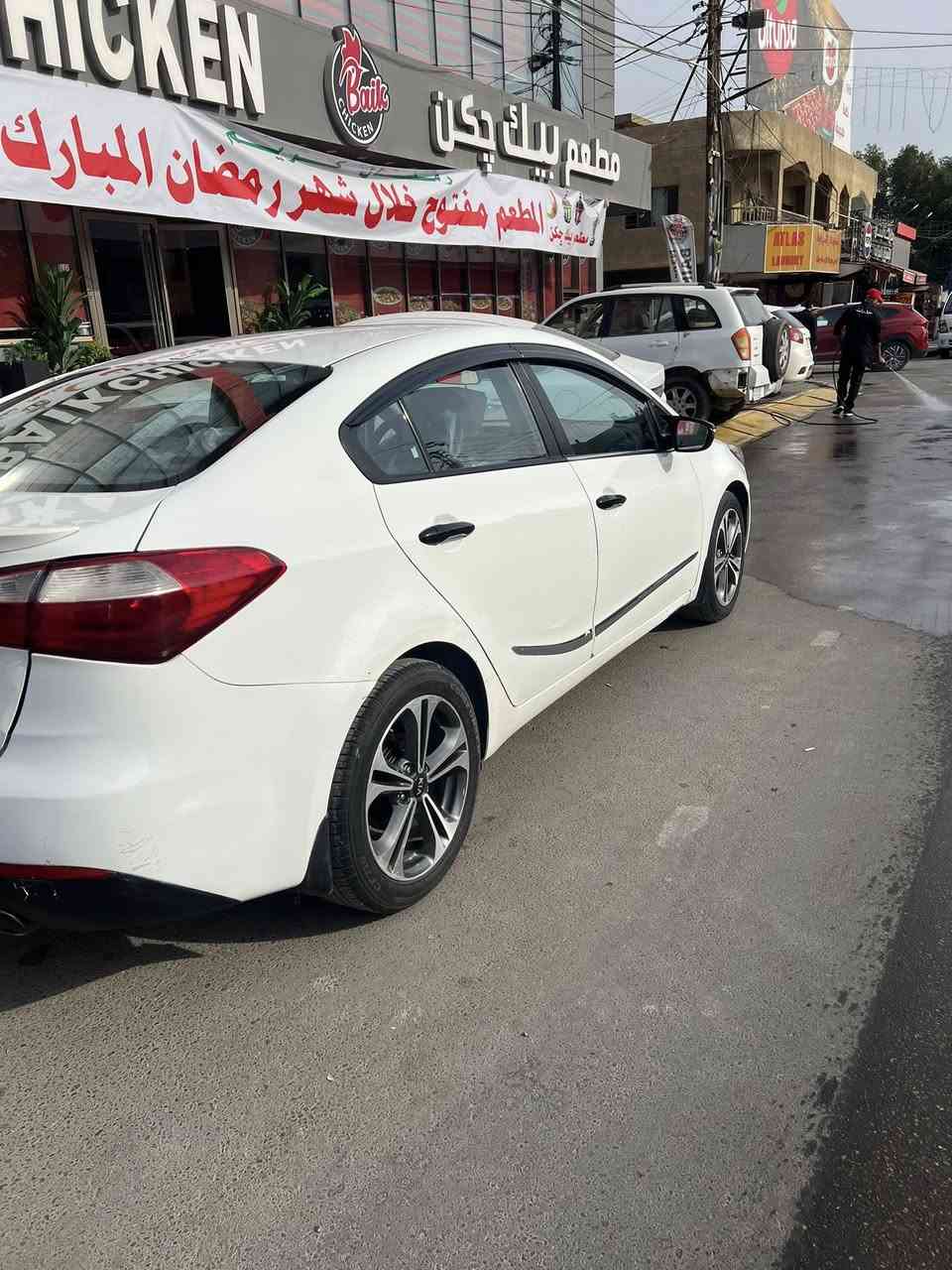 كيا سيراتو 2014 خليجي 
مكان بغداد 
***********
