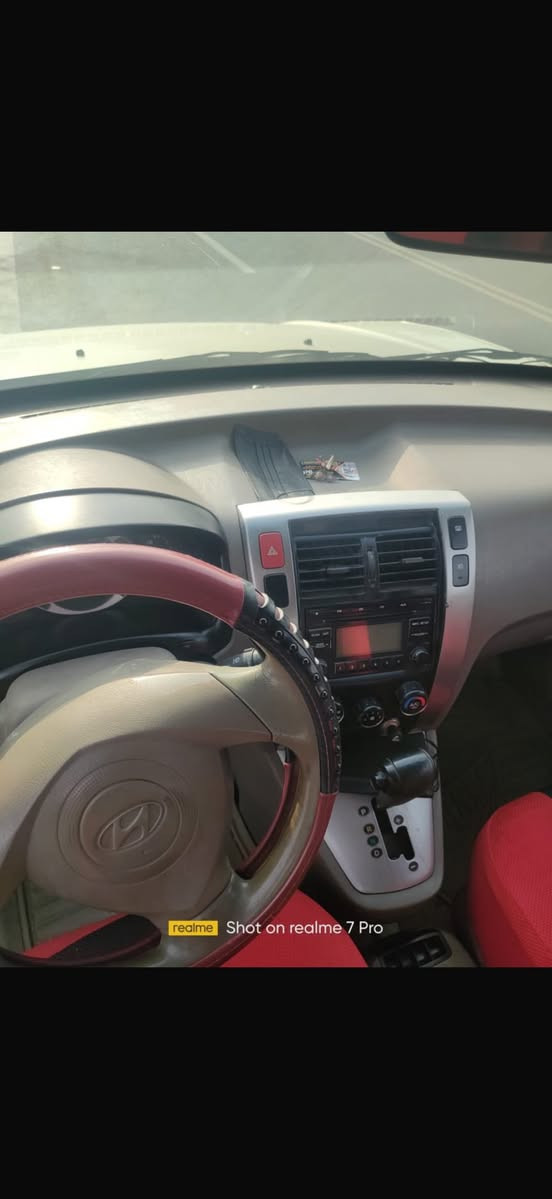 سلام عليكم توسان للبيع 2009 خليجي بسمي بصرة نكليزي تبريد تتفئه السعر 113 مكان البصرة كرمة علي ***********
