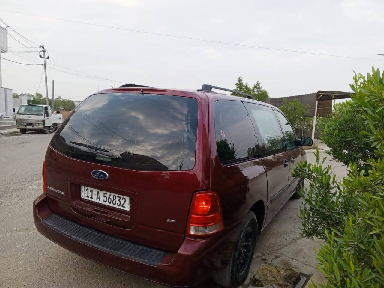 السلام عليكم فورتي ستار 2007 للبيع ابلاد ماشيه 174 تبريد ثلج صدر امامي خلفي جديد رقم دجديد بسمي محرك جديد سياره ماناقصه شي 72بيه مجال ***********
