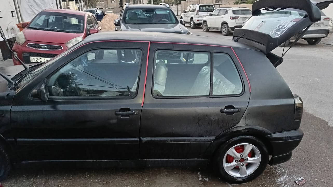 كولف ١٩٩٢ رقم كربلاء انكليزي
 بأسمي تحويلها بالرستمية هزة جديدة
مكينه المرغوبه ١٨٠٠ دوش نظيفه
كير عادي
جام جوبي
صدر نظيف جدآ 
تخم تاير نظيف
لايت زينون
مشط وباور جدد 
دوشمه ارضيه وصندوك جديده
السياره مصروف عليها
نقصها فقط تبريد ممجيكة شنو يحتاج التبريد..
عنواني بغداد الدورة 
السعر المطلوب 41$مجالها بسيط


**إذا كنت صاحب هذا الإعلان وتريد حذفه لأي سبب، رجاءا أرسل رسالة إلى الدعم الفني**