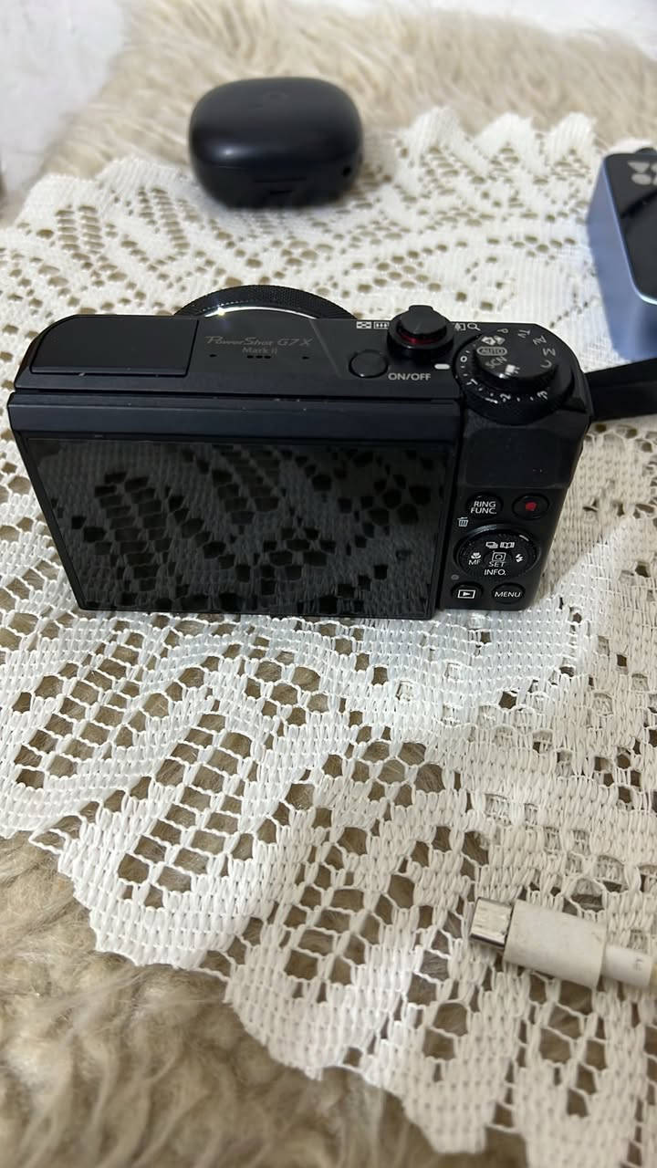 السلام عليكم كانون للبيع
مارك 2
G7X 

سعرها 450 وبيها مجال


**إذا كنت صاحب هذا الإعلان وتريد حذفه لأي سبب، رجاءا أرسل رسالة إلى الدعم الفني**