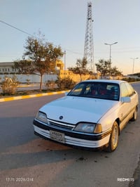 اوبل اوميغا • ١٩٩٢ • اوتوماتيك