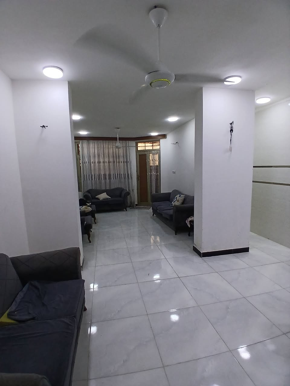 🔷. سلام عليكم
🔴مشتمل. للبيع.  المساحة100 متر 

🔴الواجهه 5

🔴 والنزال 20.

🔴بناء سنه2025

🔴يحتوي على  مدخلين أستقبال مطبخ حولى      

🔴يحتوي على غرف عدد خمسة غرف نوم  

🔴بناء فول درجه اولى عدد الحمامات 3

 🔴آلموقع القاهرة الاولى شارع المدارس الفرع المقابل مدرسة الرصافي 

🔴توجد نقوصات بسيطة  الوجهة غير مكتملة+ تغليف الدرج 
🔴 للاستفسار الاتصال على 

***********📞☎️
