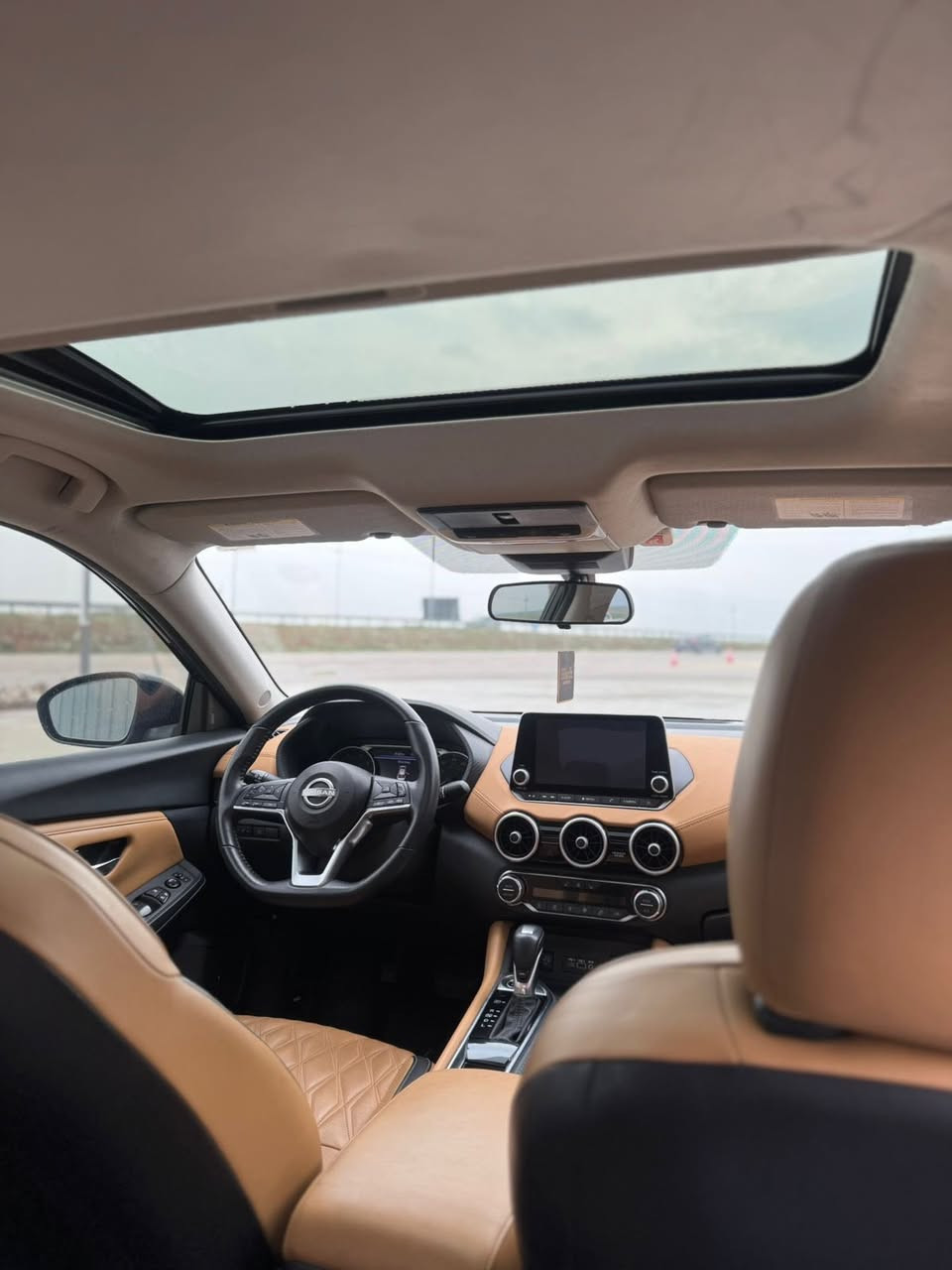 نيسان سينترا2024
موصفات SV
بصمه 🔘
كاميره 📷
فتحه (سلايت)
تحديد سرعه
نضام Eco Sport Nurmal 
داخل قيصي🟠
كوشن هيتر
ويل كپ
ضرر سياره جملغ اوبنيد سبغ باب تبديل شركه 
رقم شاسي عل منشوره
مكان سياره عقره 📍
رقم واتساپ 
***********☎️
