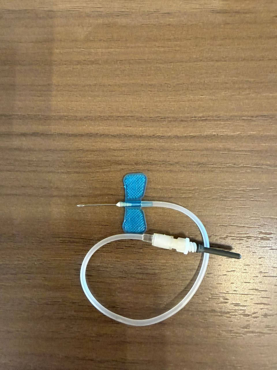 تحية طبية للجميع 🌹
يعلن مكتب الملاك للاجهزة الطبية والمستلزمات المختبرية 
عن توفر 
كانيولا فراشه لسحب الدم  G 23 Butterfly

للطلب  والاستفسار مراسلة الصفحة او الاتصال على الارقام التالية
***********/***********
