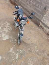 مطور لبيع ما وصل شي قيم بل يحبه الله وخذه تواصل عل خاص وعل رقم 0781599...