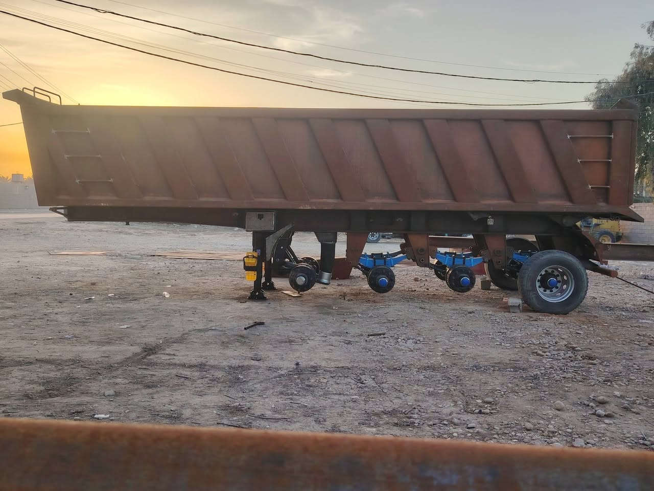 عمل نساف ماموت إماراتي
شاصي عمل تركي
*********** للاستفسار
