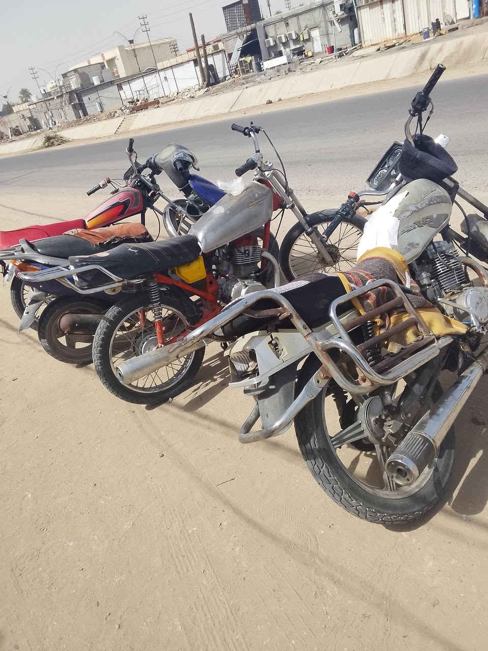 دراجات للبيع كلهن ب 850الف اكو أوراق وكو كلك مكان كربلاء الحسينيه هاذه رقمي تصفيه محل ***********
