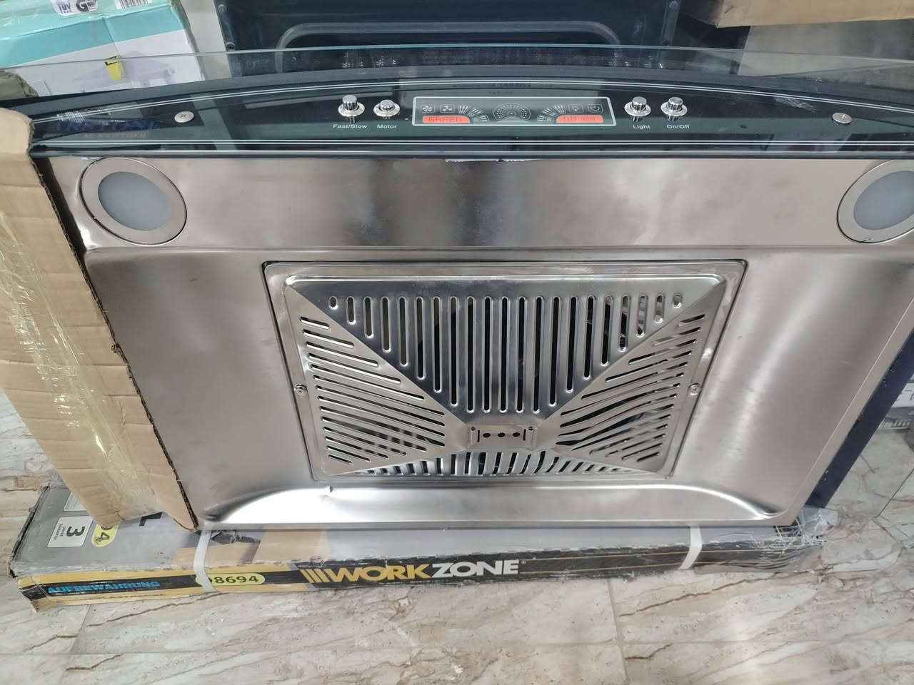 ساحبة ( شافطة) مطبخ جديد
قياس 90 × 60
هيكل فولاذ مقاوم
ازرار تحكم ولوحة الكترونية 
حساس كامل ملحقات
80 الف


**إذا كنت صاحب هذا الإعلان وتريد حذفه لأي سبب، رجاءا أرسل رسالة إلى الدعم الفني**