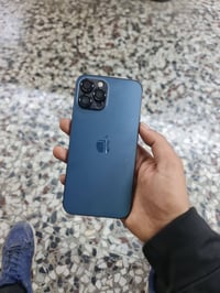 ايفون ١٢ برو ماكس  ذاكرة 256   بطارية 81  شرق اوسط الجهاز لون مميز  نم...