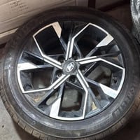 للبيع يوجد تخم سوناتا٢٤ ويل كب مع الحساسات ٢جدد و٢متضرر /حله ٠٧٨٠٤٨٠٦٧...