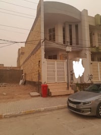 بيت للبيع في حي الفرات .... 100 م الواجهه 5 م البناء طابقين مسلح بناء ...