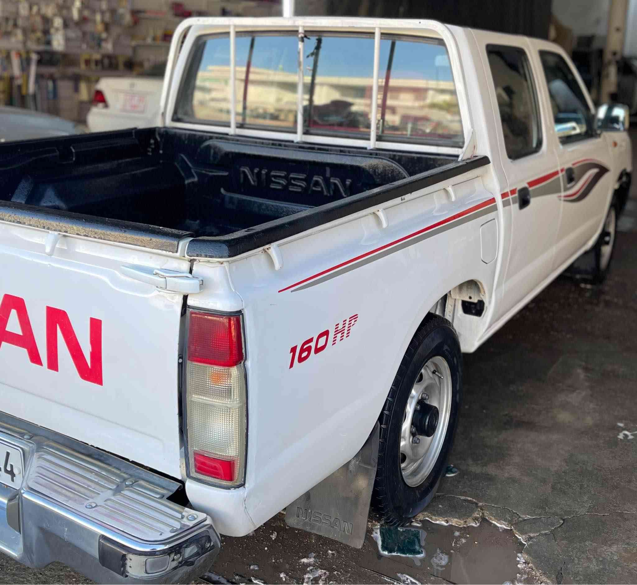 نيسان دةبل 
مؤديل 2012
ياباني
بئ بؤياخ
سةنةوي تازةية
يةك دينار مصرفي نيية
سعري 
١٣٩گةلا
شوين 
سيدصادق
***********
*********** حلبجة, السليمانية
