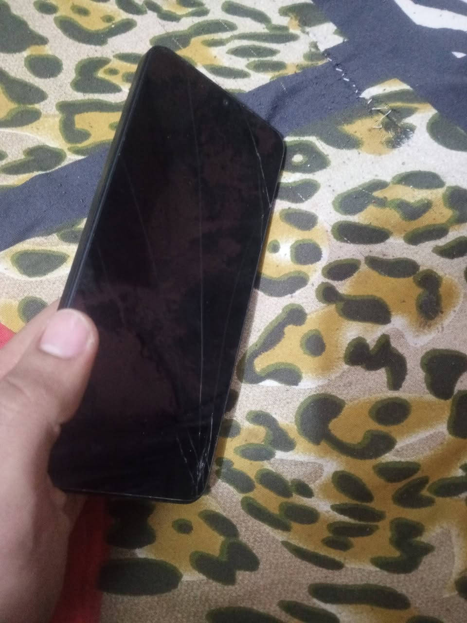 السلام عليكم Redmi A5 ذكرا 128 اصدار 15 بطاريه 5200
السعر 70 
وبي مجال 
عنواني ذيقار سوق الشيوخ حي العسكري قراب المحكمه الجديده 
رقمي واتساب 
***********
