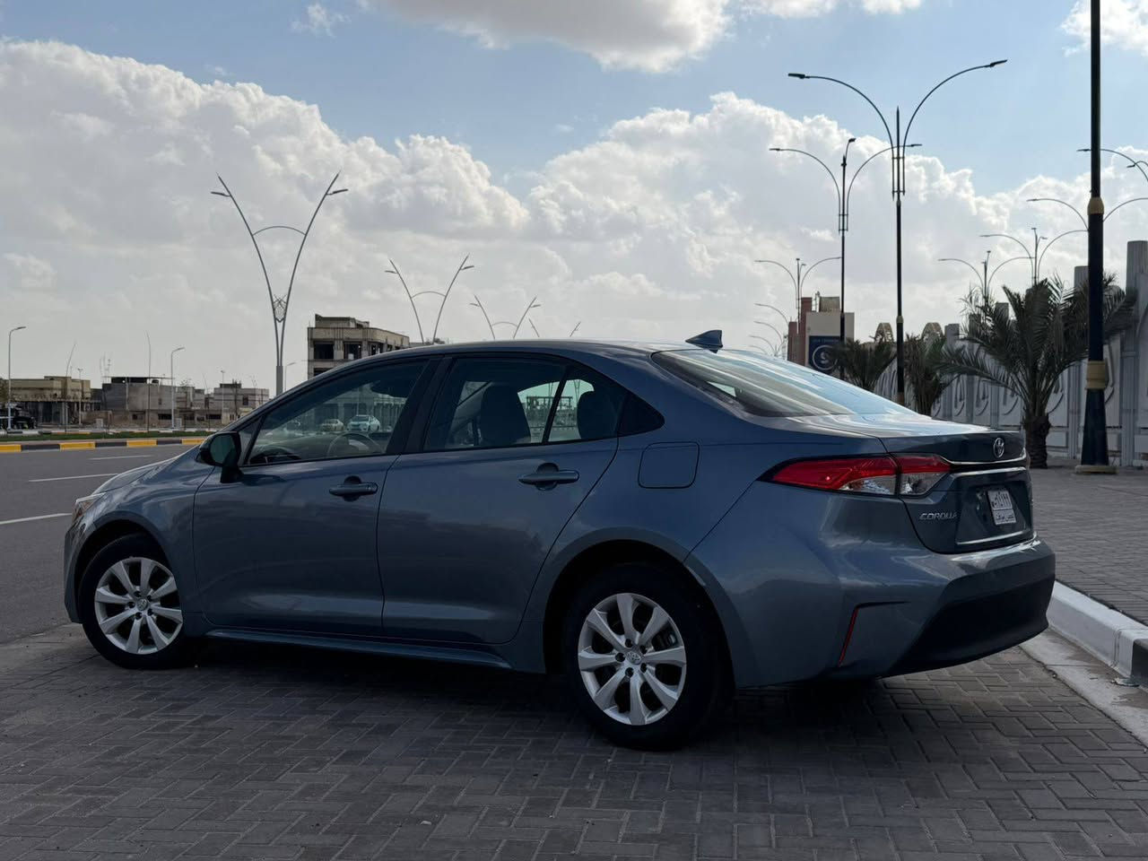 سلام عليكم سياره كورله موديل 2024 وأرد أمريكي بيه وجاملغ وبنيد السياره بأسمي شرط بس مراوس كوري لو ياباني الاستفسار على الرقم ***********
