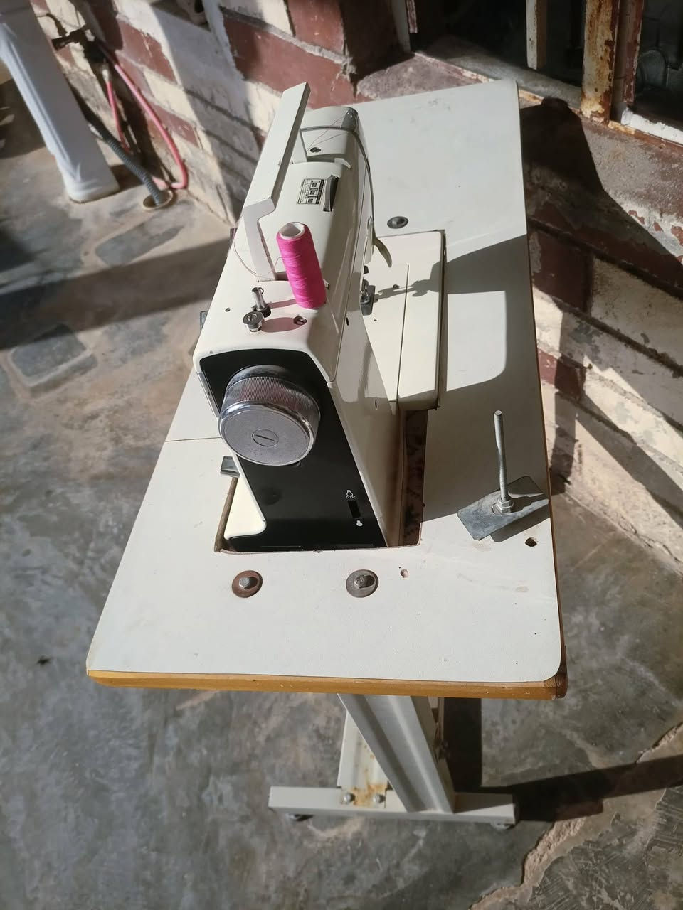 اسلام عليكم يوجد مكينه خياطه للبيع شغاله بل شرط السعر 175الف وبيها مجال للاستفسار الاتصال على الرقم *********** العنوان كركوك الحويجه قريه شريعه
