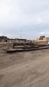 قطعة زراعي • ٤٠٠م • مقابل مدرسة القاهرة